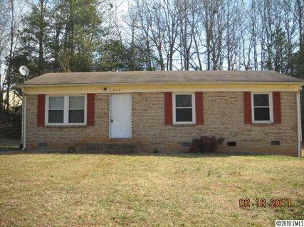1820 Alpine Drive sold home in Northwoods, Kings Mountain, NC