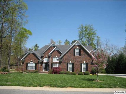 3012 Olde Elizabeth Lane