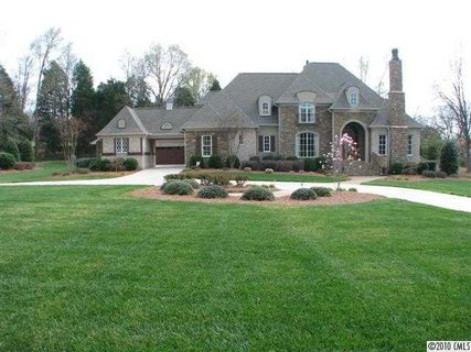 7295 Three Sisters Lane