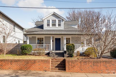 212 Solomon Street