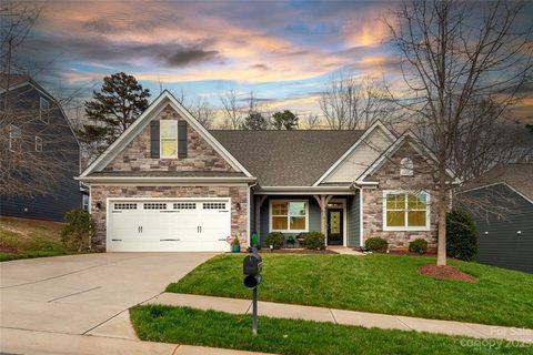 8924 Loch Glen Way