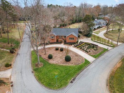 Previously sold for $412,200