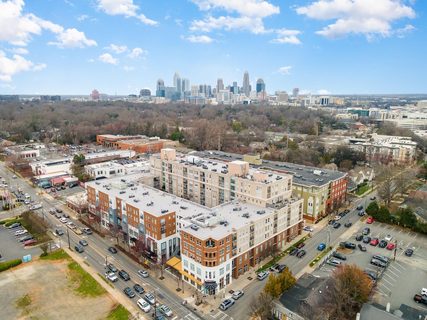 1315 East Boulevard 318