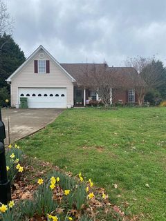 457 Doves Crest Court sold home in Oxford Hunt, Stanley, NC