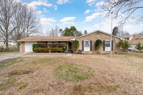 4311 Rolling Acres Road sold home in Rolling Acres, Charlotte, NC