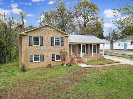 8521 Sunflower Road sold home in Valley Grove, Charlotte, NC