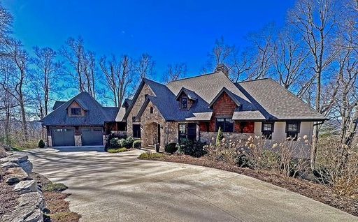 102 Old Forest Drive sold home in Pinchot Forest, Asheville, NC
