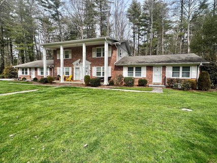 101 Boyd Drive 2C sold home in Carriage House, Flat Rock, NC