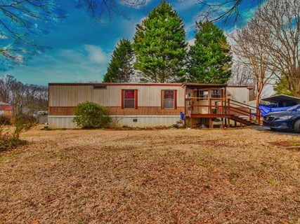 120 Fox Den Drive sold home in Fox Trail, Mount Holly, NC