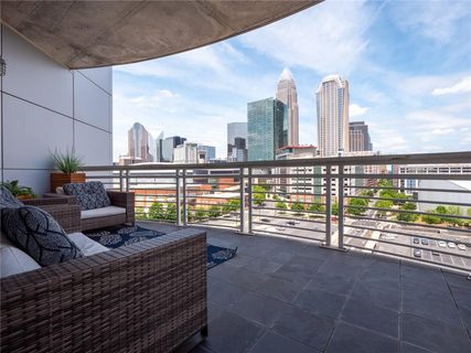 505 E 6th Street 1101