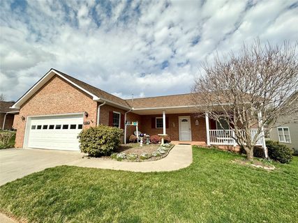 1232 Wexford Village Circle sold home in Wexford Village, Lenoir, NC