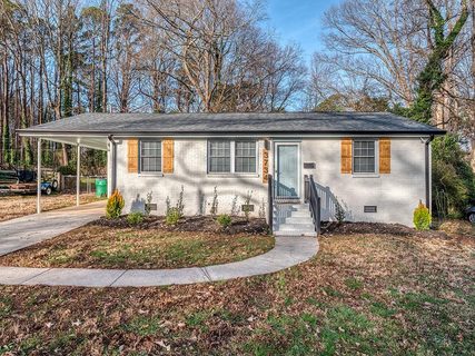 3734 Seaforth Drive