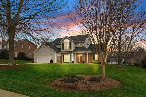2559 Touchstone Circle