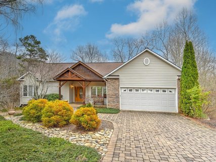 7 Ridgemont Drive
