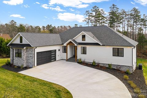 6180 Willow Farm Drive