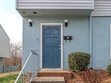 1909 Mereview Court 24