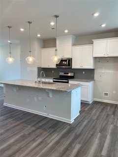 3125 Pirates Place 106