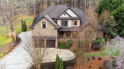 121 Winding Forest Drive
