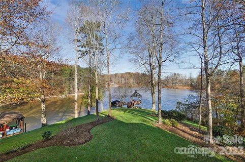 1719 Bay Head Court