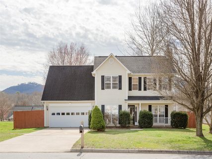153 Rolling Meadow Road