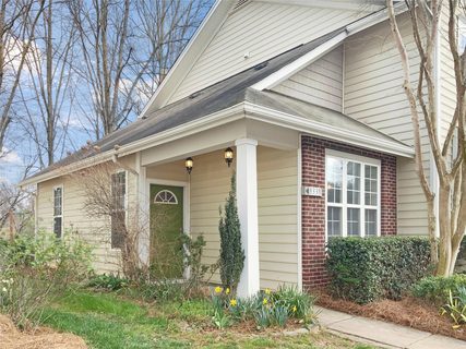 8338 Chaceview Court 162 sold townhome in Villages At Avonlea, Charlotte, NC