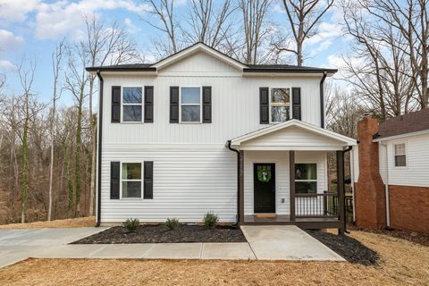 2117 Arapaho Drive sold home in Watauga Village, Charlotte, NC