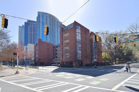 224 N Poplar Street 19 sold home in Churchill, Charlotte, NC