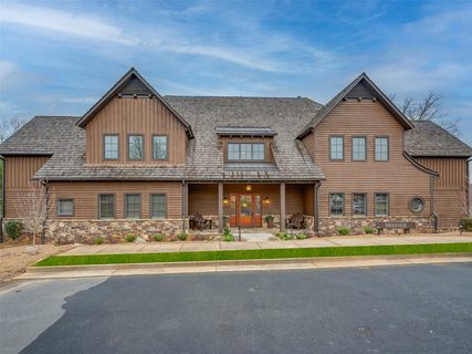 275 Clubhouse Lane C301