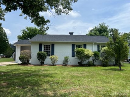 105 Kenmore Drive sold home in Ridgecrest, Pineville, NC