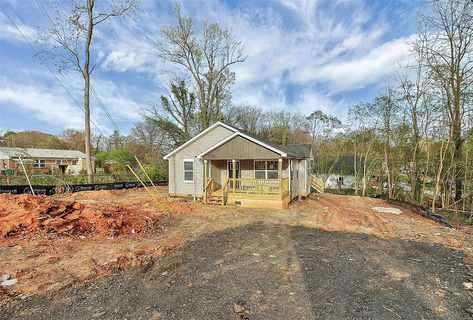 2661 Old Steele Creek Road sold home in Carr Heights, Charlotte, NC