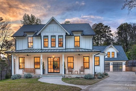4003 Sherbrooke Drive