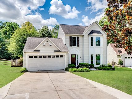 2147 Mallard Green Place