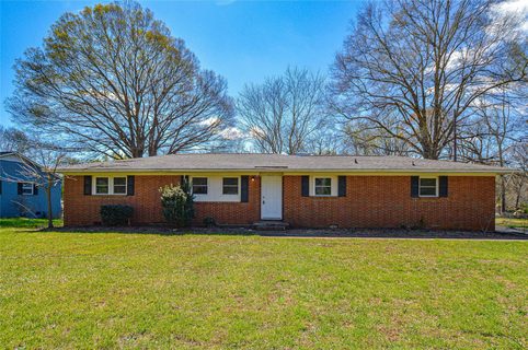 5227 Lewhaven Drive sold home in Lewis Forest, Charlotte, NC