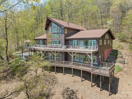 202 Mount Olive Drive sold home in Mountain Meadows, Asheville, NC