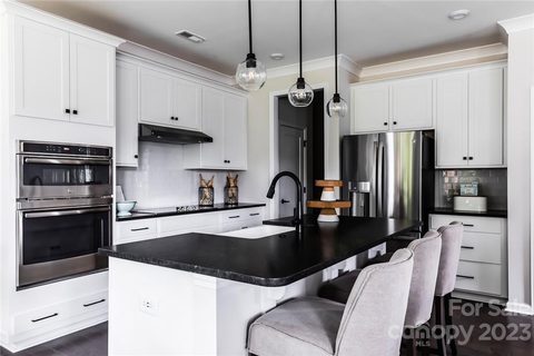 216 Brooks Springs Drive sold townhome in Ashburn, Fort Mill, SC