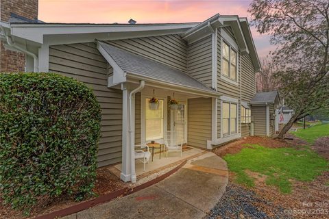 8210 Legare Court