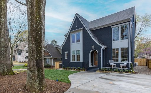 2336 Chesterfield Avenue