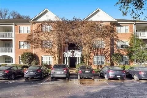 5601 Fairview Road 26 sold condo in Wren Crest, Charlotte, NC