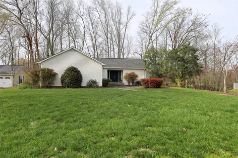 150 Quail Hollow Drive