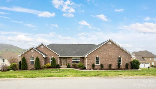 61 Rose Of Sharon Way sold home in Holcombe Meadows, Candler, NC