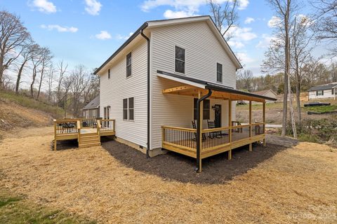305 Glenn Bridge Road sold home in Meadows Of Bradley Branch, Arden, NC