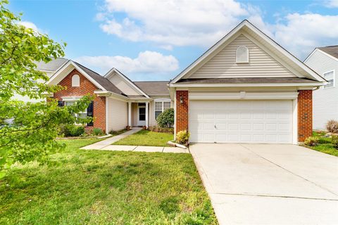 2815 Cougar Hill Court sold home in Keeneland, Charlotte, NC