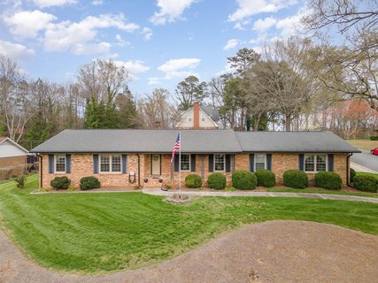 477 Crestside Drive