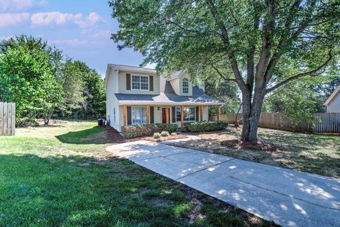 16502 Glenfurness Drive sold home in Norman Shores, Huntersville, NC