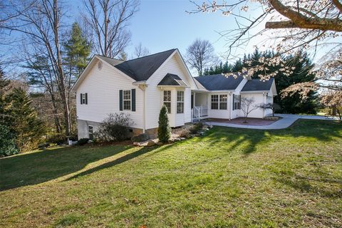 559 Brook Knoll Circle