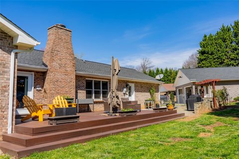 3030 Lydia Lane sold home in Oakcrest, Newton, NC