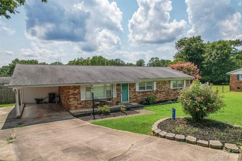 3619 Heather Lane sold home in Green Meadows, Gastonia, NC
