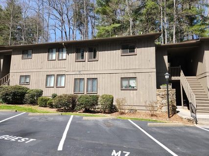 49 Lake Drive M7