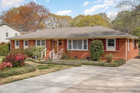 4701 Carriage Drive Circle