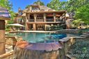 6239 Sharon Hills Road sold home in Charlotte, SC
